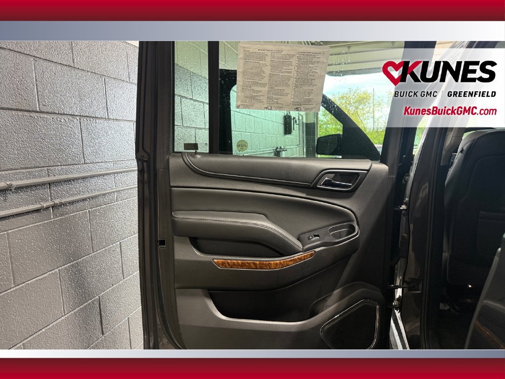 Used 2016 Chevrolet Suburban LTZ AWD/4WD image 32