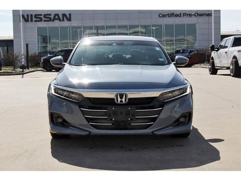 Used 2022 Honda Accord Touring image 8
