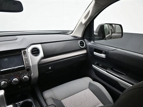 Used 2015 Toyota Tundra SR5 w/ SR5 Upgrade Package RWD image 14