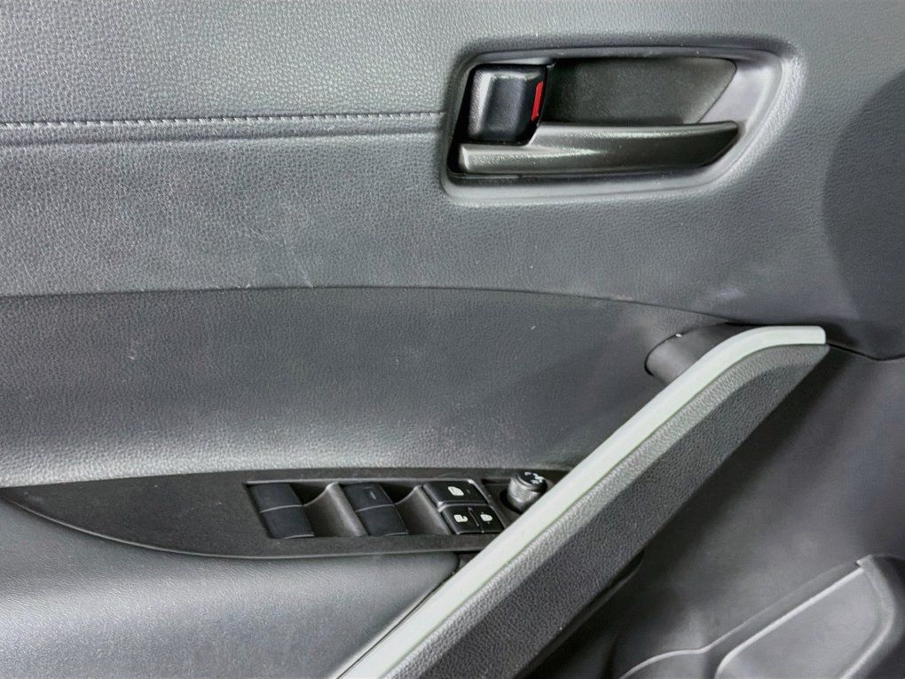 Used 2026 Toyota Corolla Cross LE FWD image 23