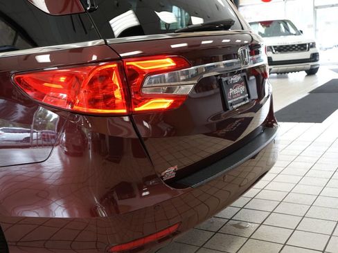 Used 2018 Honda Odyssey Elite image 16