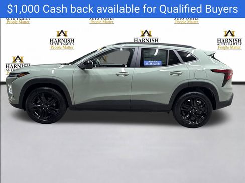 New 2026 Chevrolet Trax ACTIV w/ Sunroof Package image 2