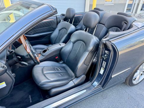 Used 2008 Mercedes-Benz CLK 350 Cabriolet image 40