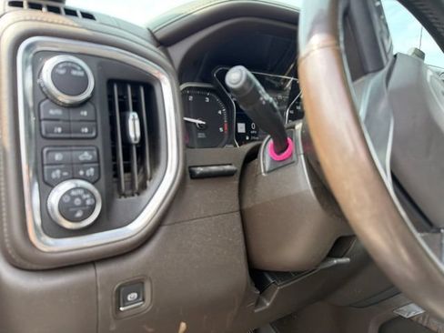 Used 2022 GMC Sierra 2500 Denali w/ Denali Ultimate Package AWD/4WD image 16