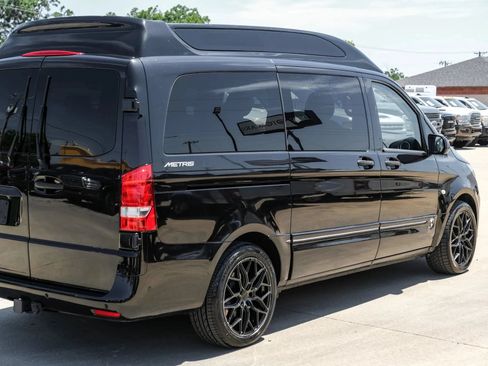 Used 2020 Mercedes-Benz Metris Passenger image 10