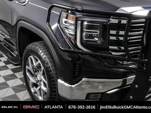 Used 2022 GMC Sierra 1500 SLT w/ SLT Premium Plus Package AWD/4WD image 35