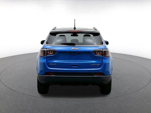 Used 2025 Jeep Compass Limited AWD/4WD image 8