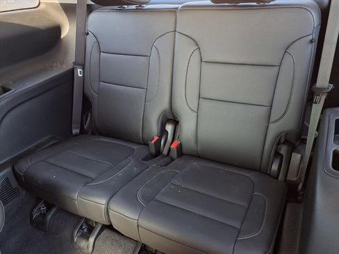 Used 2023 GMC Acadia SLT image 19