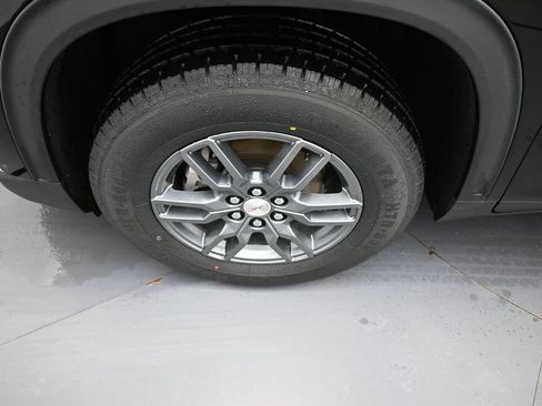 Used 2025 GMC Acadia Elevation AWD/4WD image 10