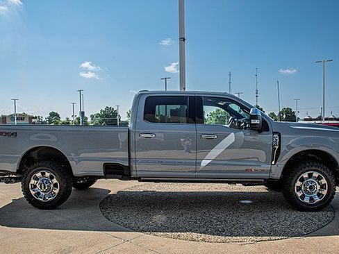 Used 2024 Ford F350 Lariat w/ Lariat Ultimate Package AWD/4WD image 6