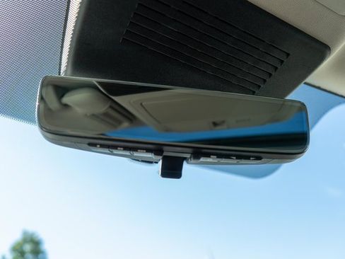 Used 2022 Nissan Armada Platinum w/ Captain's Chairs Package image 47