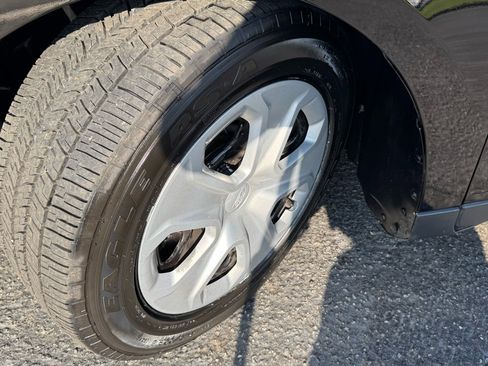 Used 2016 Ford Taurus Police Interceptor AWD image 21