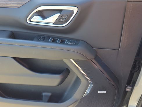 Used 2024 Chevrolet Tahoe High Country w/ Advanced Technology Package image 27