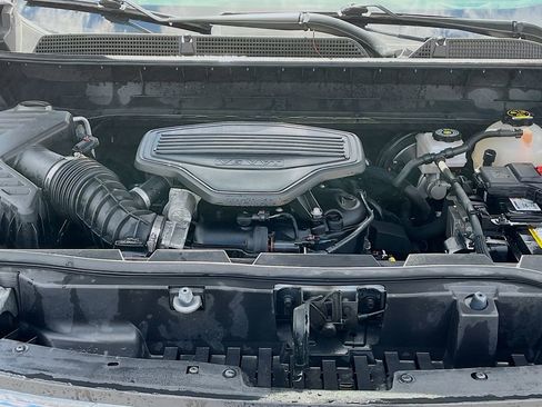 Used 2023 GMC Acadia SLT w/ Preferred Package AWD/4WD image 32