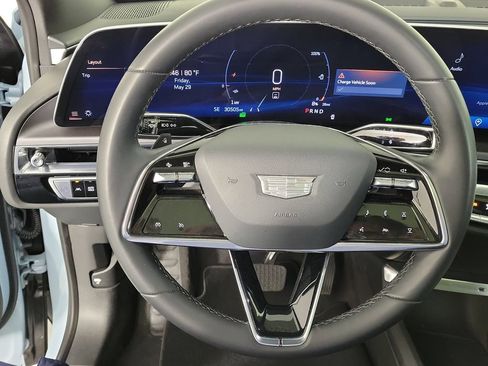 Certified 2024 Cadillac Lyriq Tech RWD image 21