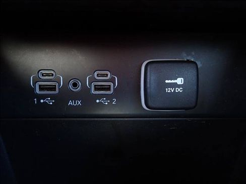 Used 2024 Jeep Grand Cherokee Laredo AWD/4WD image 16