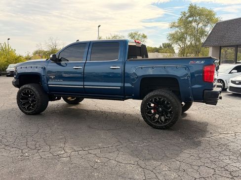 Used 2017 Chevrolet Silverado 1500 LTZ Z71 w/ LTZ Plus Package AWD/4WD image 4