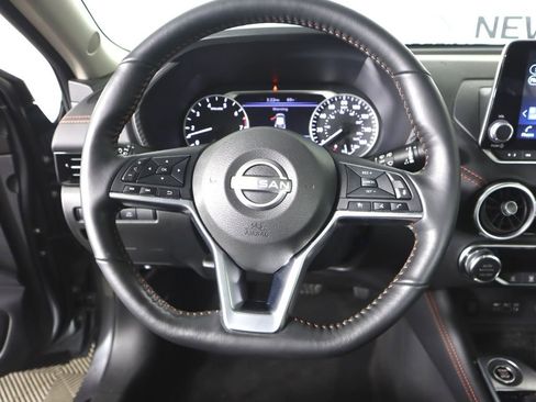 Used 2024 Nissan Sentra SR w/ SR Premium Package FWD image 10