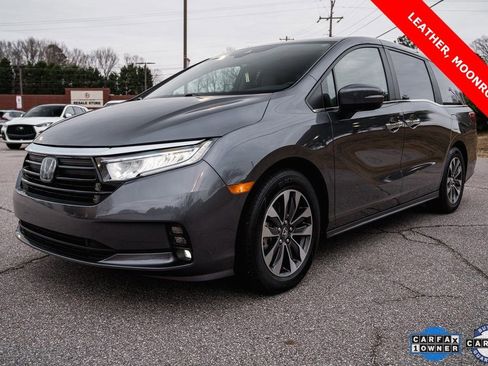 Used 2024 Honda Odyssey EX-L image 3
