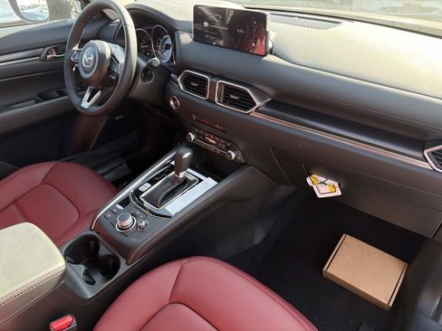 New 2025 MAZDA CX-5 Carbon Edition image 28