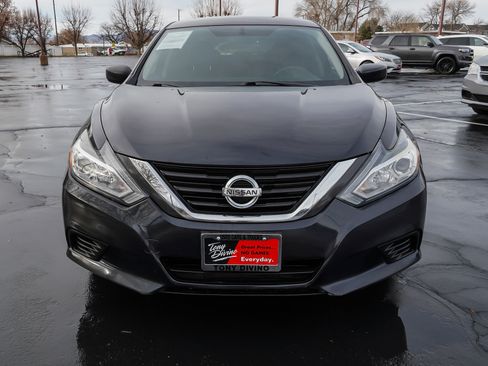 Used 2017 Nissan Altima 2.5 S w/ Power Driver Seat Package image 3
