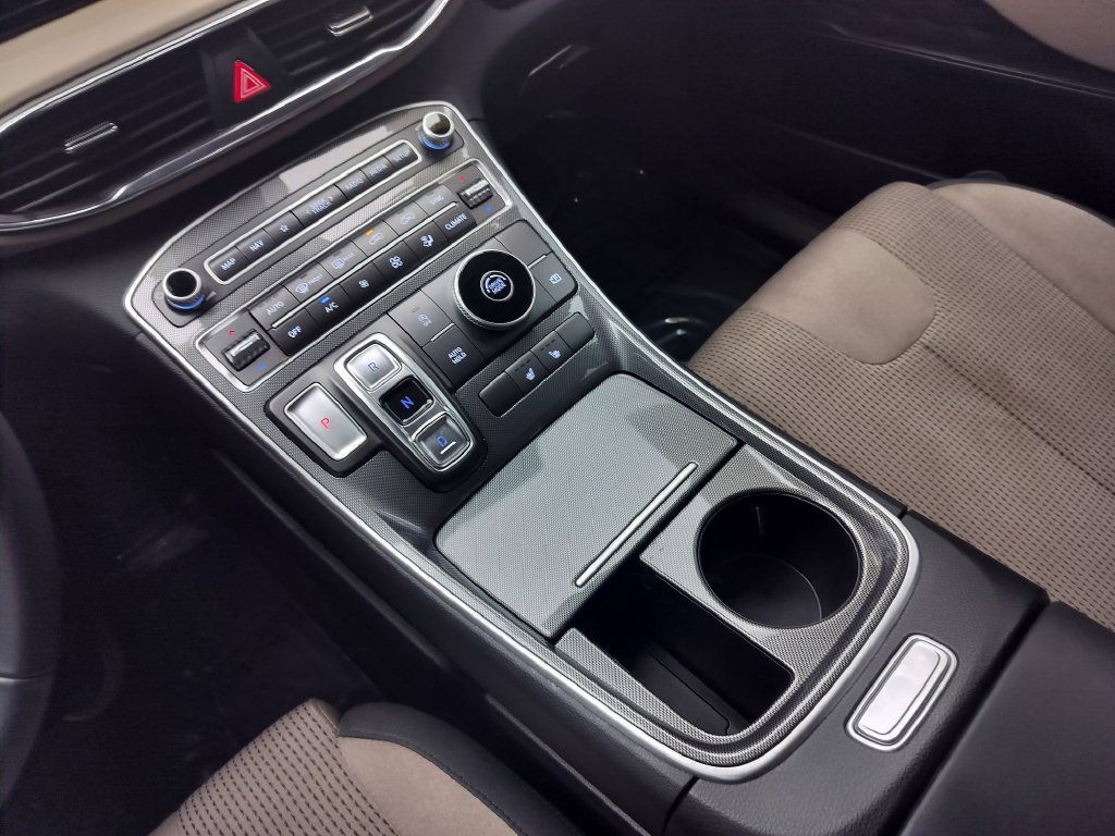 Used 2023 Hyundai Santa Fe SEL FWD image 17