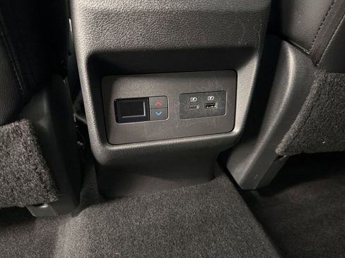 Used 2021 Nissan Rogue SL FWD image 18