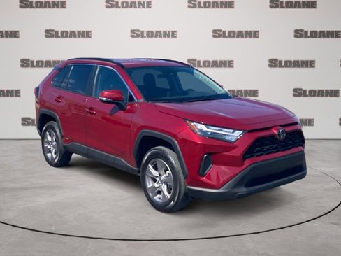 Used 2025 Toyota RAV4 XLE AWD/4WD image 7