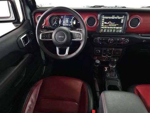 Used 2023 Jeep Wrangler Unlimited Rubicon 4xe AWD/4WD image 19