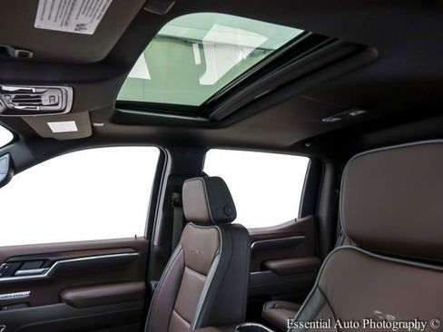 New 2026 GMC Sierra 1500 Denali w/ Technology Package AWD/4WD image 12