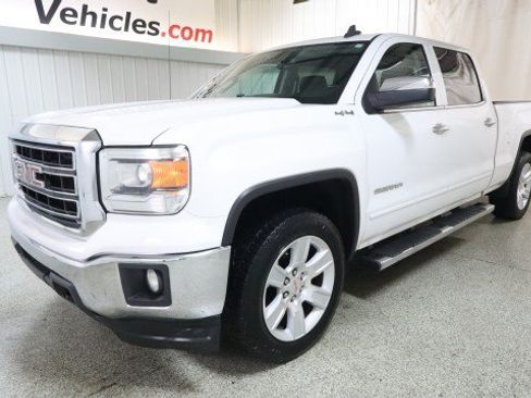 Used 2015 GMC Sierra 1500 SLE w/ SLE Value Package AWD/4WD image 2