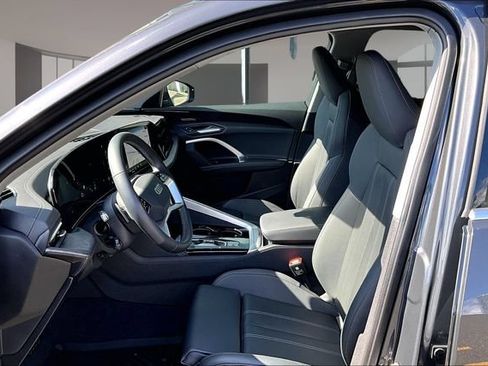 Used 2025 Audi Q5 Premium w/ Premium Plus AWD/4WD image 21