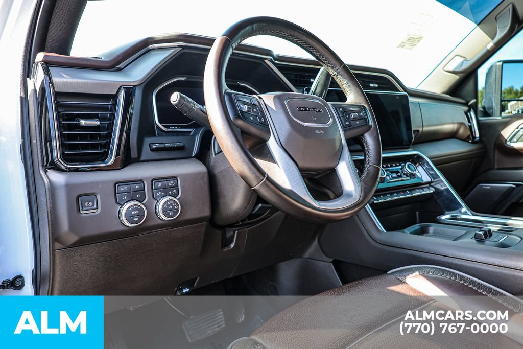 Used 2024 GMC Sierra 3500 Denali w/ Technology Package AWD/4WD image 24