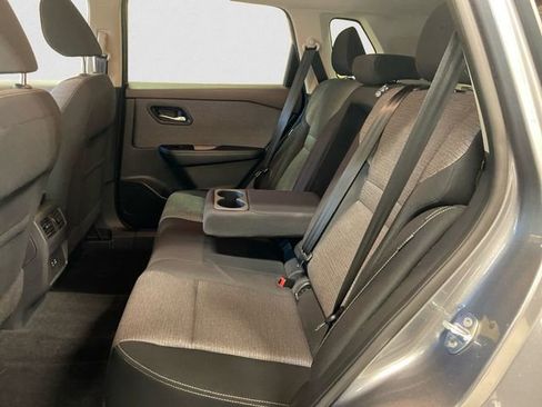 Used 2022 Nissan Rogue SV image 14