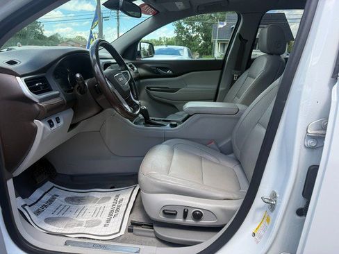 Used 2018 GMC Acadia SLT AWD/4WD image 10