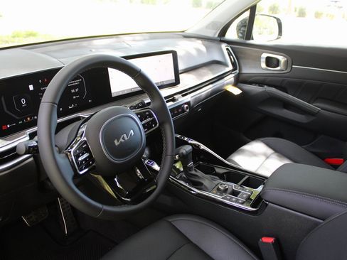 New 2026 Kia Sorento SX image 22