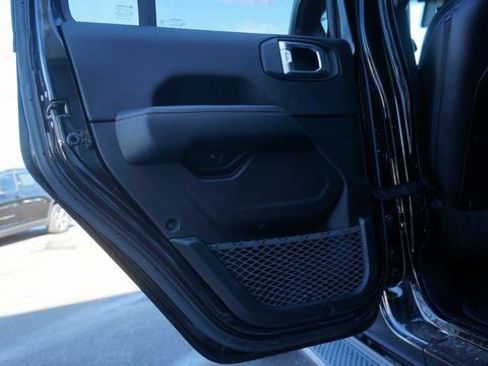 Used 2021 Jeep Gladiator Overland image 44