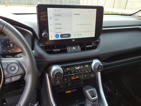 Used 2024 Toyota RAV4 XSE w/ Premium Package image 10