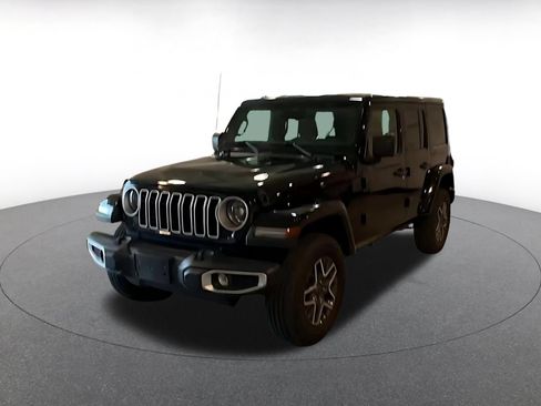 Used 2025 Jeep Wrangler Unlimited Sahara AWD/4WD image 10
