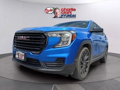 Used 2024 GMC Terrain SLE w/ Driver Convenience Package