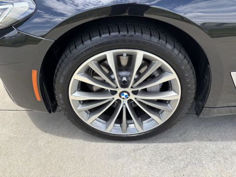 Used 2023 BMW 530i xDrive w/ Premium Package AWD/4WD image 13