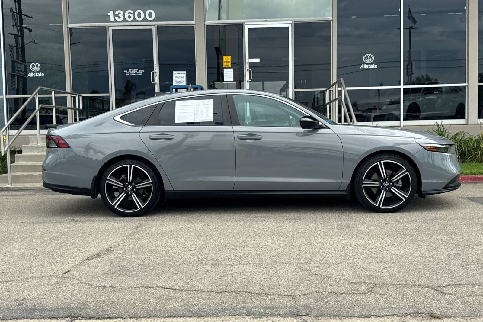 Used 2024 Honda Accord Sport image 3