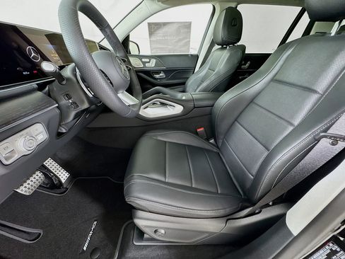 New 2026 Mercedes-Benz GLS 450 4MATIC image 23