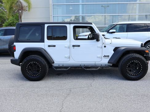 Used 2021 Jeep Wrangler Unlimited Sport AWD/4WD image 7