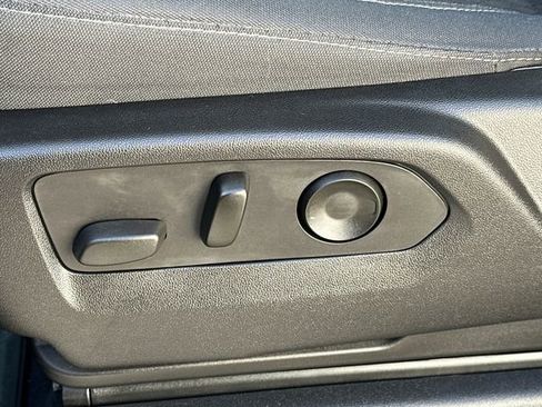 Used 2022 Chevrolet Silverado 1500 Custom w/ Rally Edition image 37