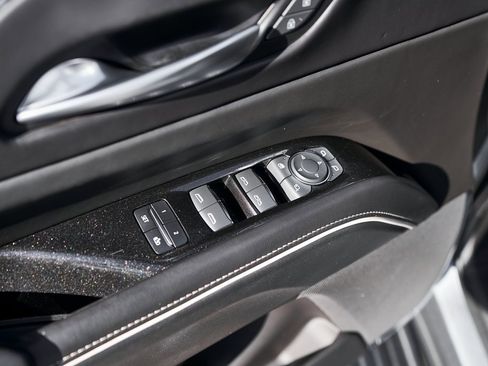 Used 2023 Cadillac Escalade V w/ LPO, ONYX Package image 32