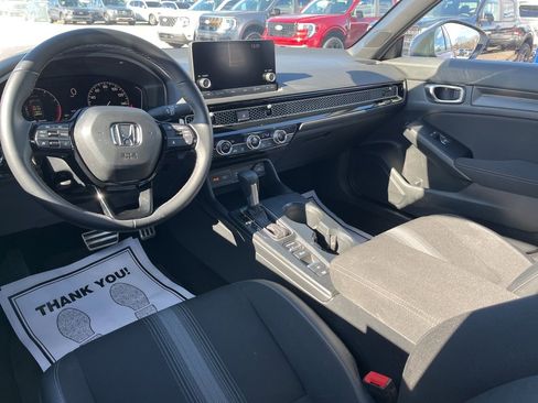 Used 2025 Honda Civic Sport image 12