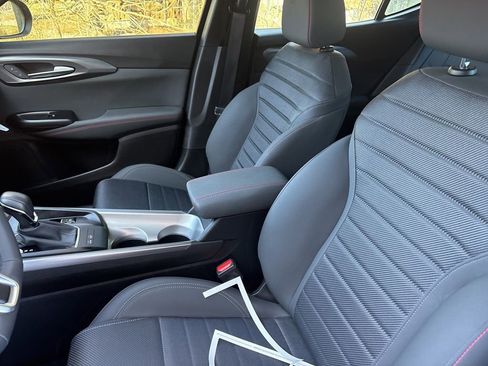 Used 2024 Dodge Hornet GT w/ GT Blacktop Package image 9