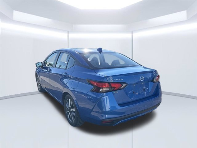 Used 2021 Nissan Versa SV FWD image 7