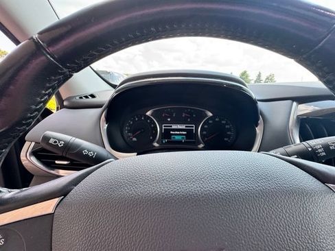 Used 2019 Chevrolet Traverse LT w/ LT Premium Package FWD image 6